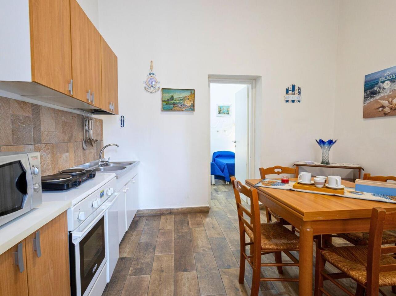 Lovely Apartment In Palermo-Sferracavallo Екстериор снимка
